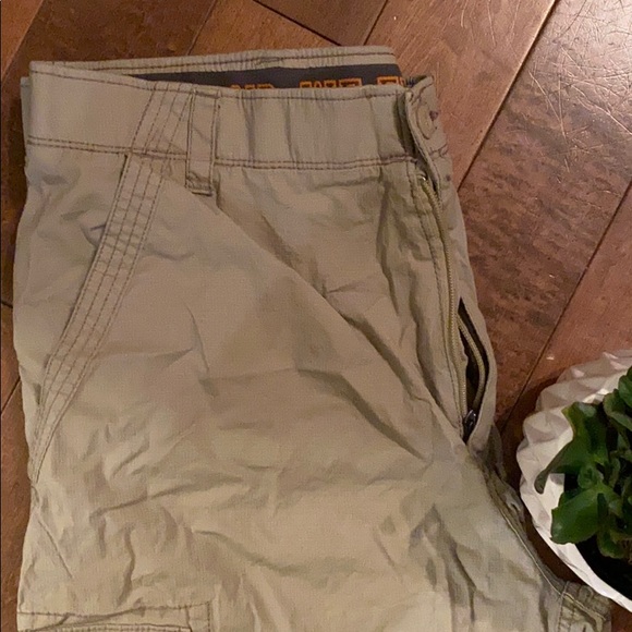 CARGO SHORTS SZ 38! - Picture 2 of 6
